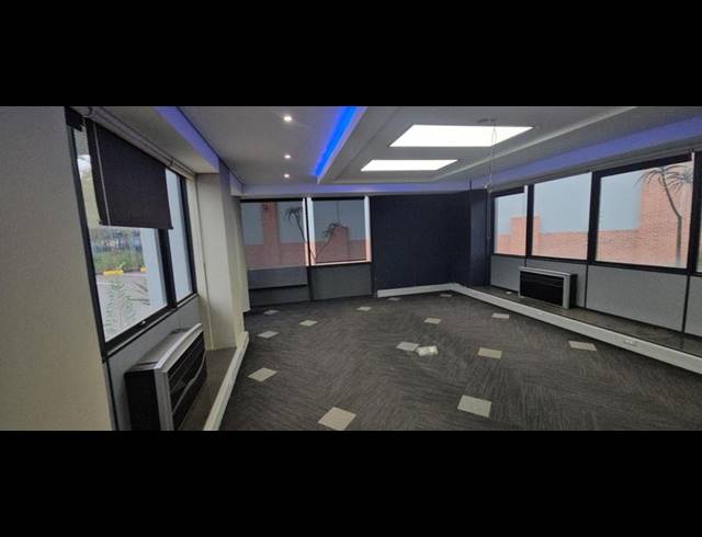 BUSINESS PROPERTY TO RENT IN RANDJESPARK